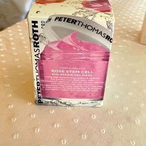 Peter Thomas Roth mask. Face feels so amazing. Two jars for $ 100